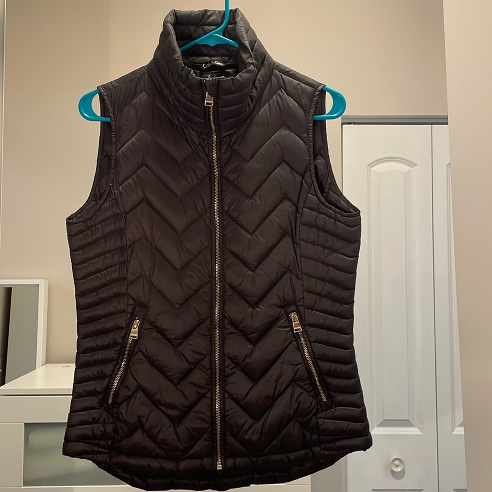 Black zip up vest, Calvin Klein, small